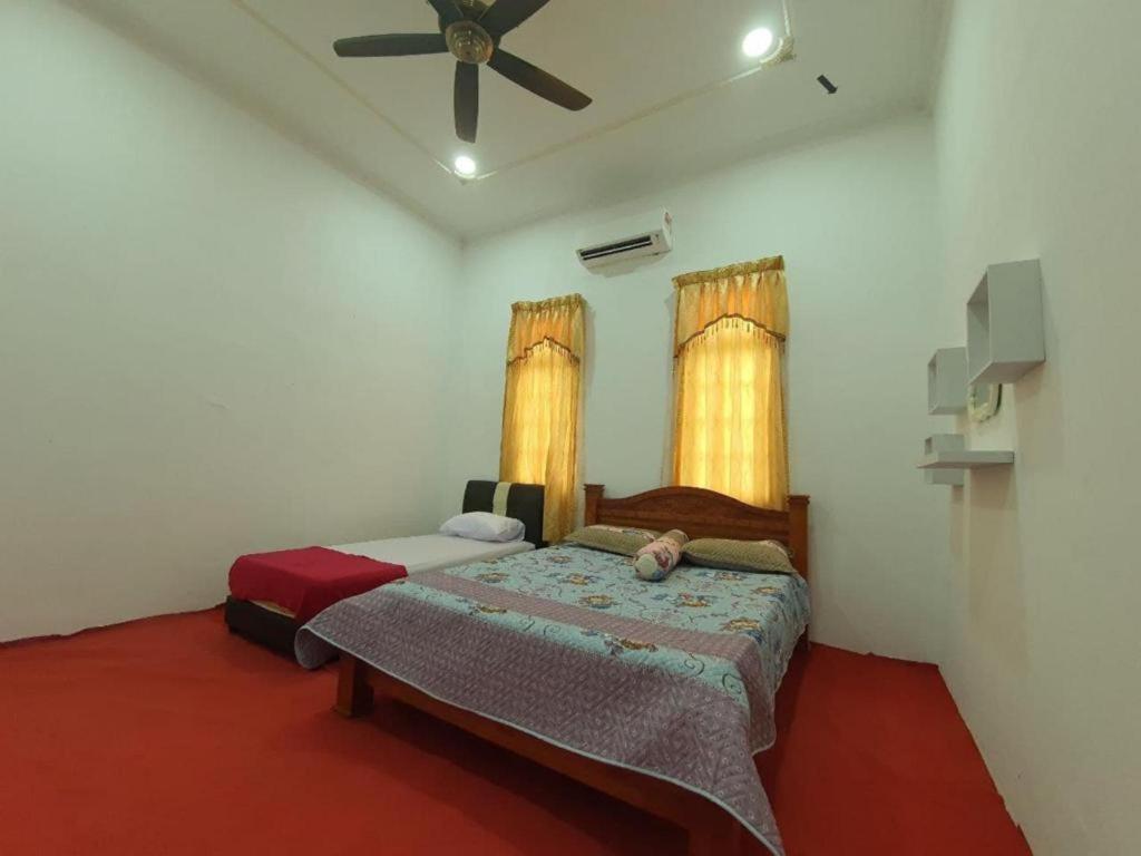 Oyo 90404 Hotel Z Dirgahayu 313 Pasir Mas Dış mekan fotoğraf