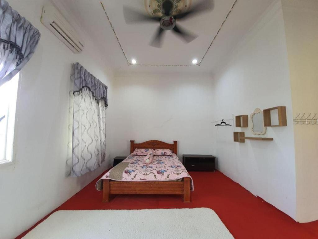 Oyo 90404 Hotel Z Dirgahayu 313 Pasir Mas Dış mekan fotoğraf